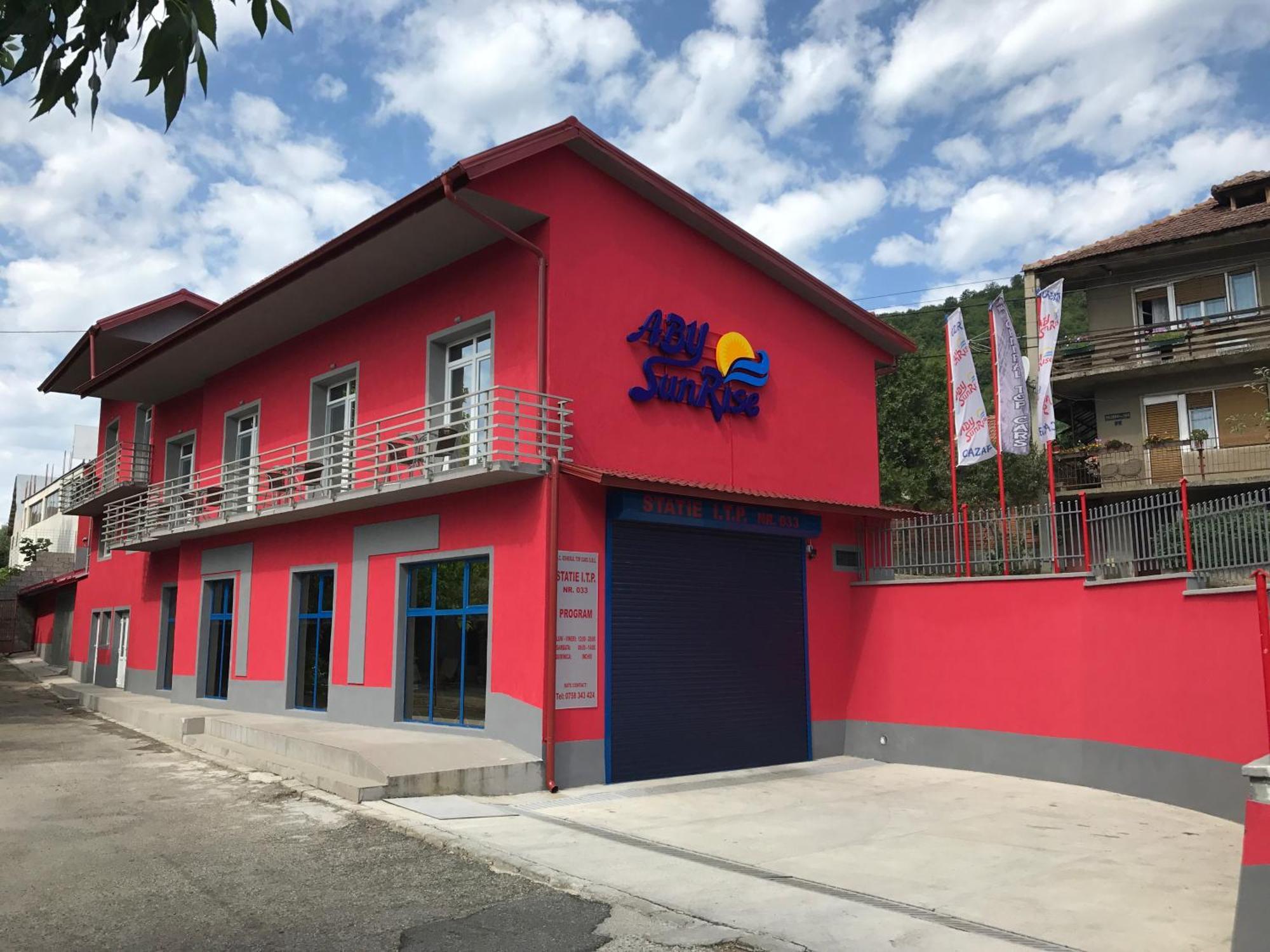 Aby Sunrise Hotel Orsova Ngoại thất bức ảnh