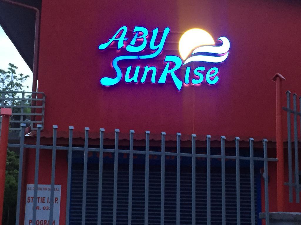Aby Sunrise Hotel Orsova Ngoại thất bức ảnh