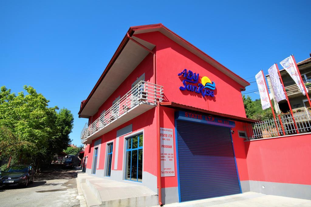 Aby Sunrise Hotel Orsova Ngoại thất bức ảnh