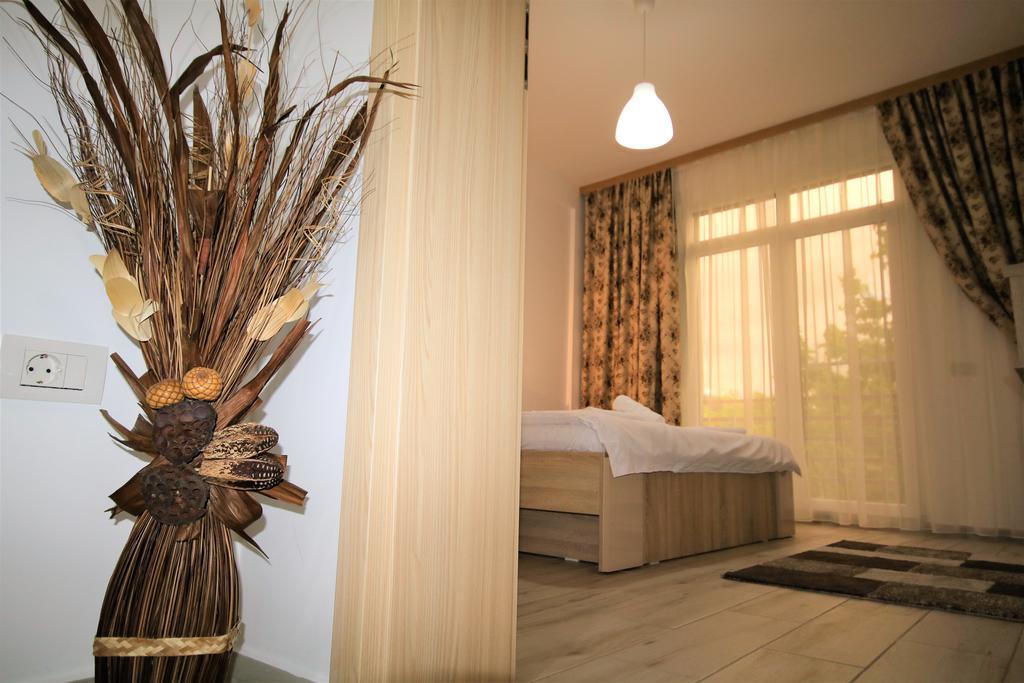 Aby Sunrise Hotel Orsova Ngoại thất bức ảnh