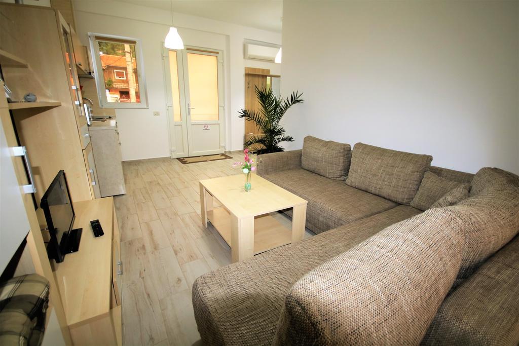 Aby Sunrise Hotel Orsova Ngoại thất bức ảnh