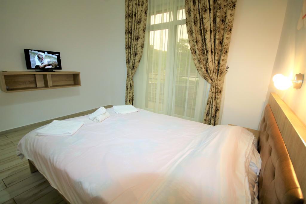 Aby Sunrise Hotel Orsova Ngoại thất bức ảnh